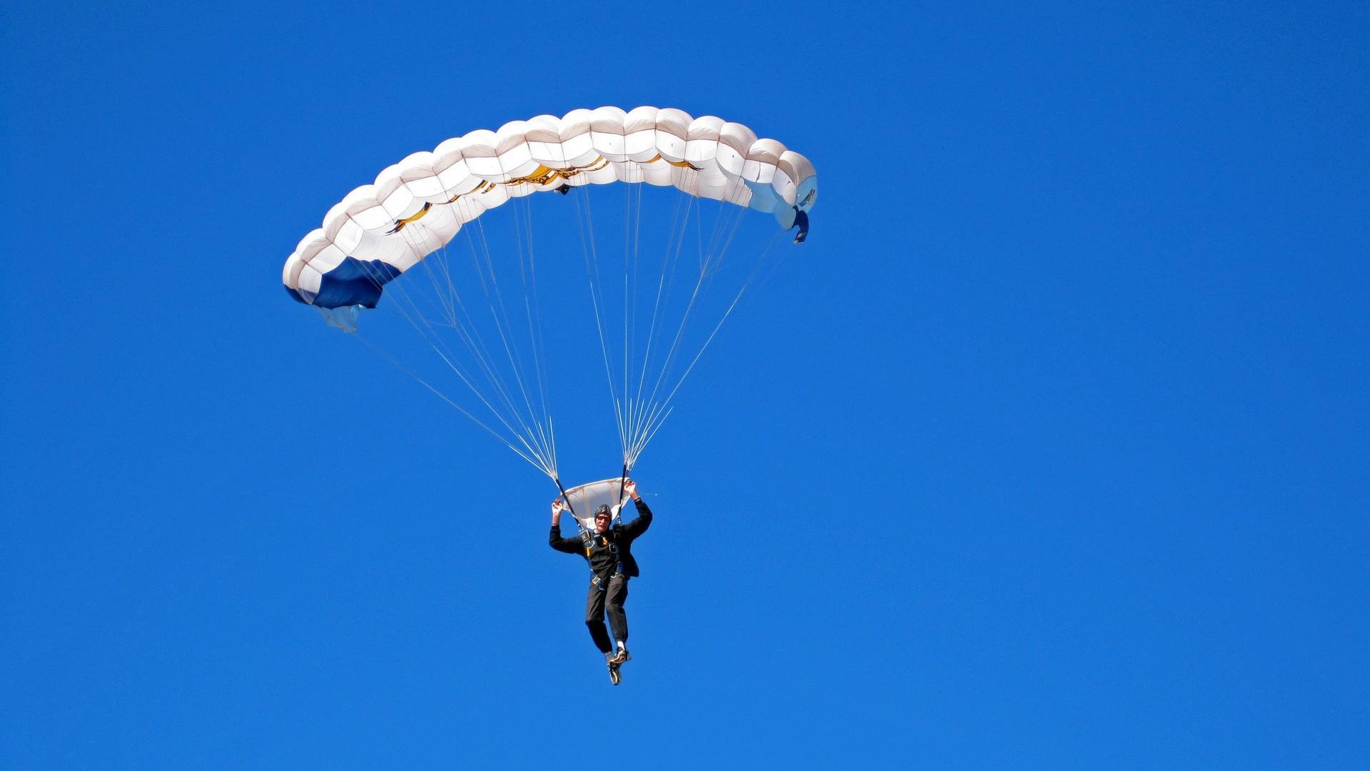 【电子裁判助力】高科技如何突破传统主观判罚？，电子裁判的优缺点